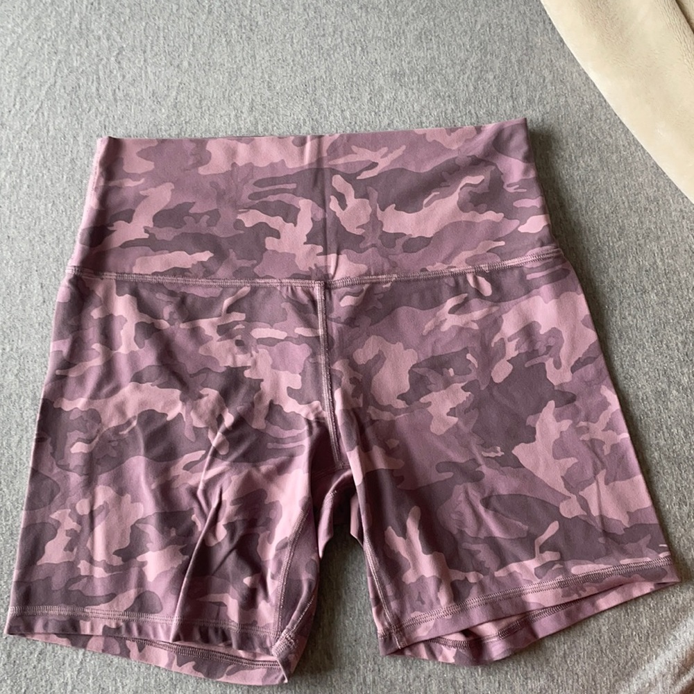 lululemon Align High-Rise Short 6"